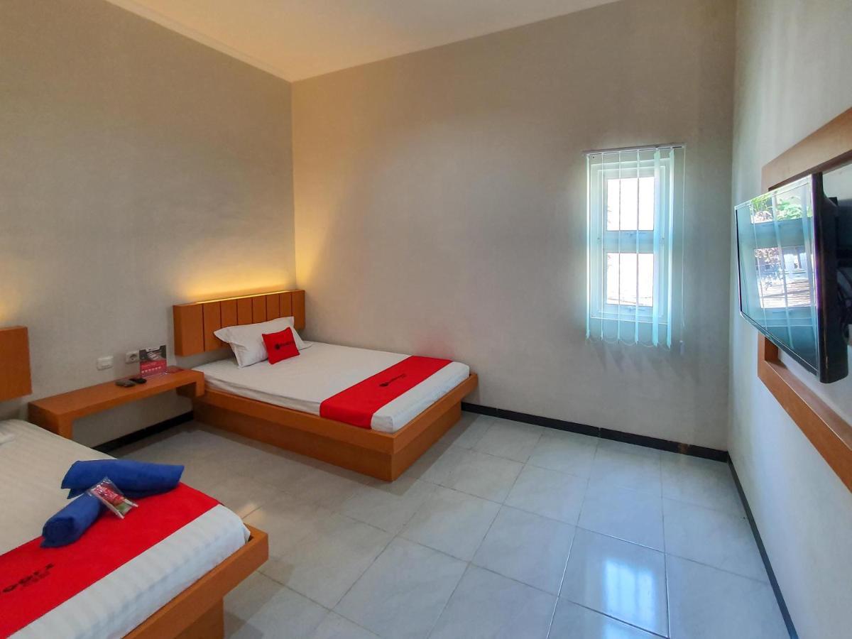 Reddoorz Syariah Near Solo Paragon Mall 2 Bonorejo Exterior photo