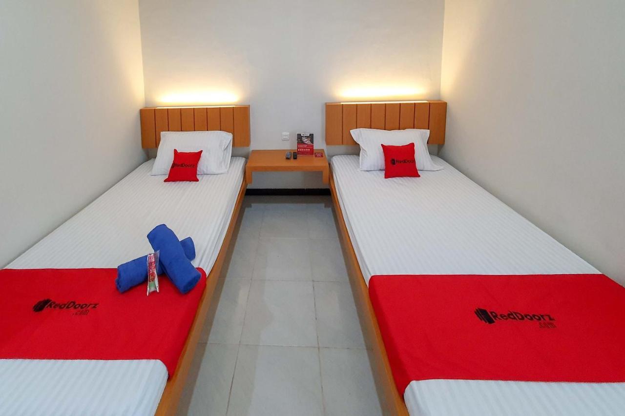 Reddoorz Syariah Near Solo Paragon Mall 2 Bonorejo Exterior photo