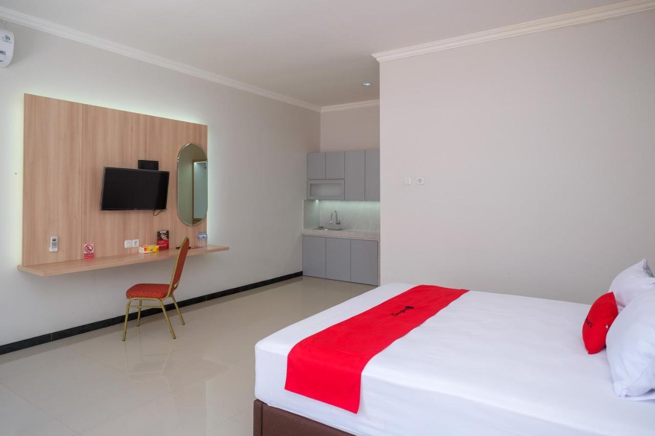 Reddoorz Syariah Near Solo Paragon Mall 2 Bonorejo Exterior photo