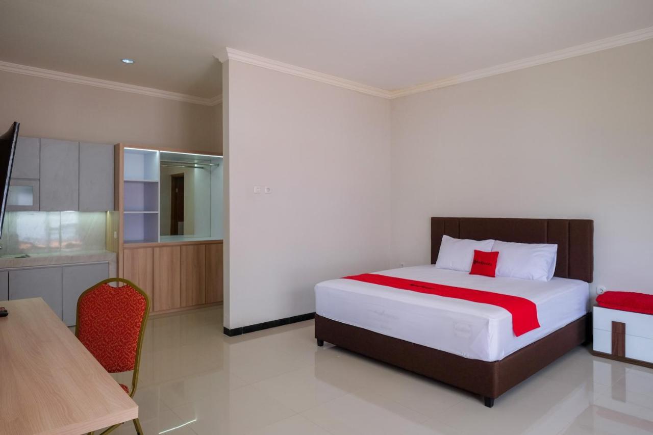 Reddoorz Syariah Near Solo Paragon Mall 2 Bonorejo Exterior photo